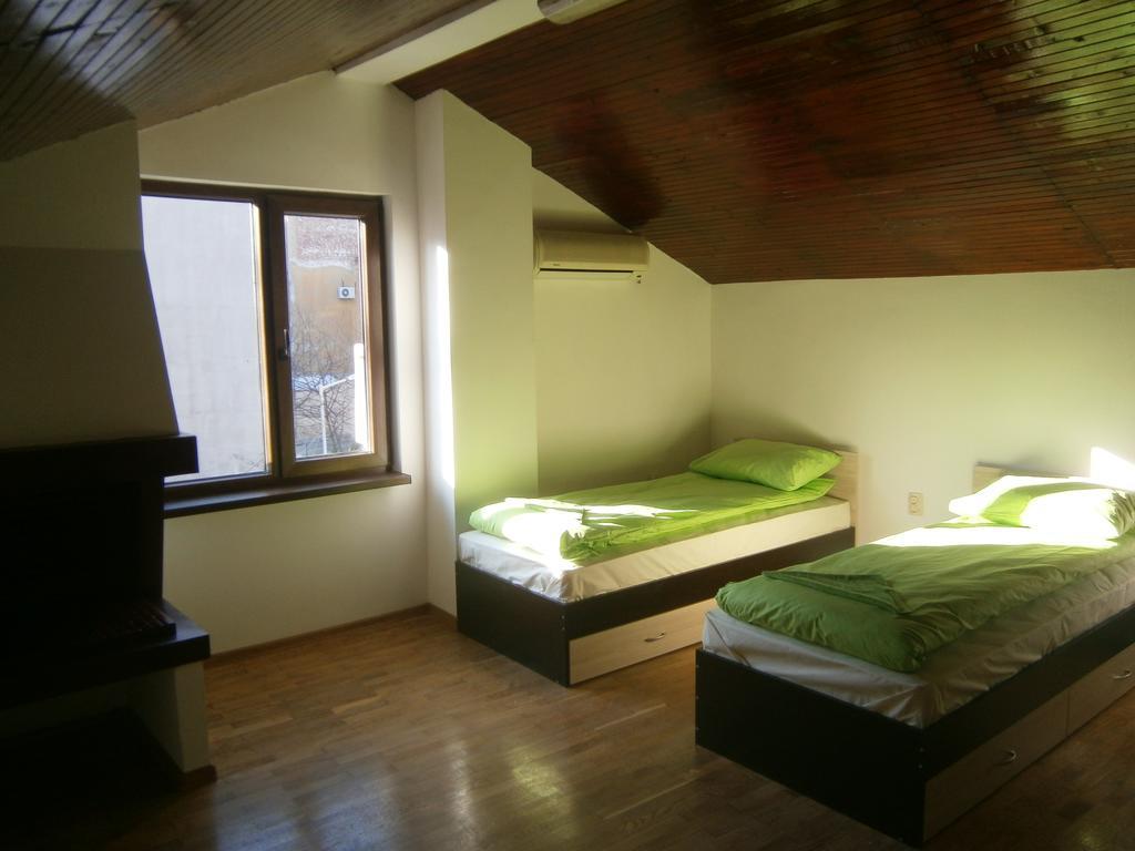 Hostel Ivory Tower *